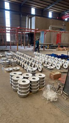 Material de ruedas de ferrocarril pintado para tareas pesadas en ferrocarriles con fuerte resistencia a la corrosión