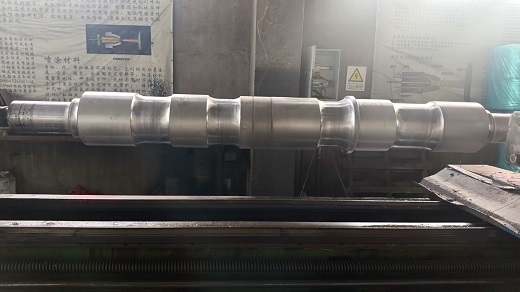 Ruedas de tren de acero infundido con MoS₂ que ofrecen rendimiento y durabilidad duraderos para trenes