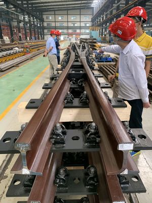Carril de acero pesado U71Mn 43KG para ferrocarril