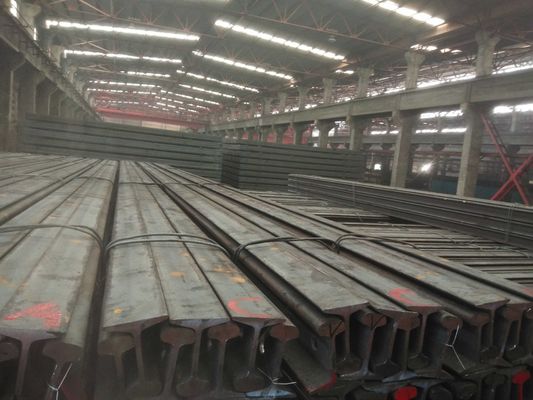 El estruendo 536 A100 Crane Rail, acero el 12m 10m del carril del tren clasifica el material 900A